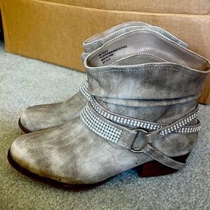 Dasiy Fuentes Blinged Ankle Boots Girls